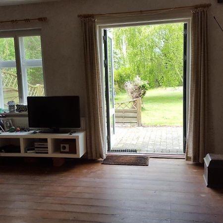 Cosy Farmhouse Single Bedroom Stege Kültér fotó